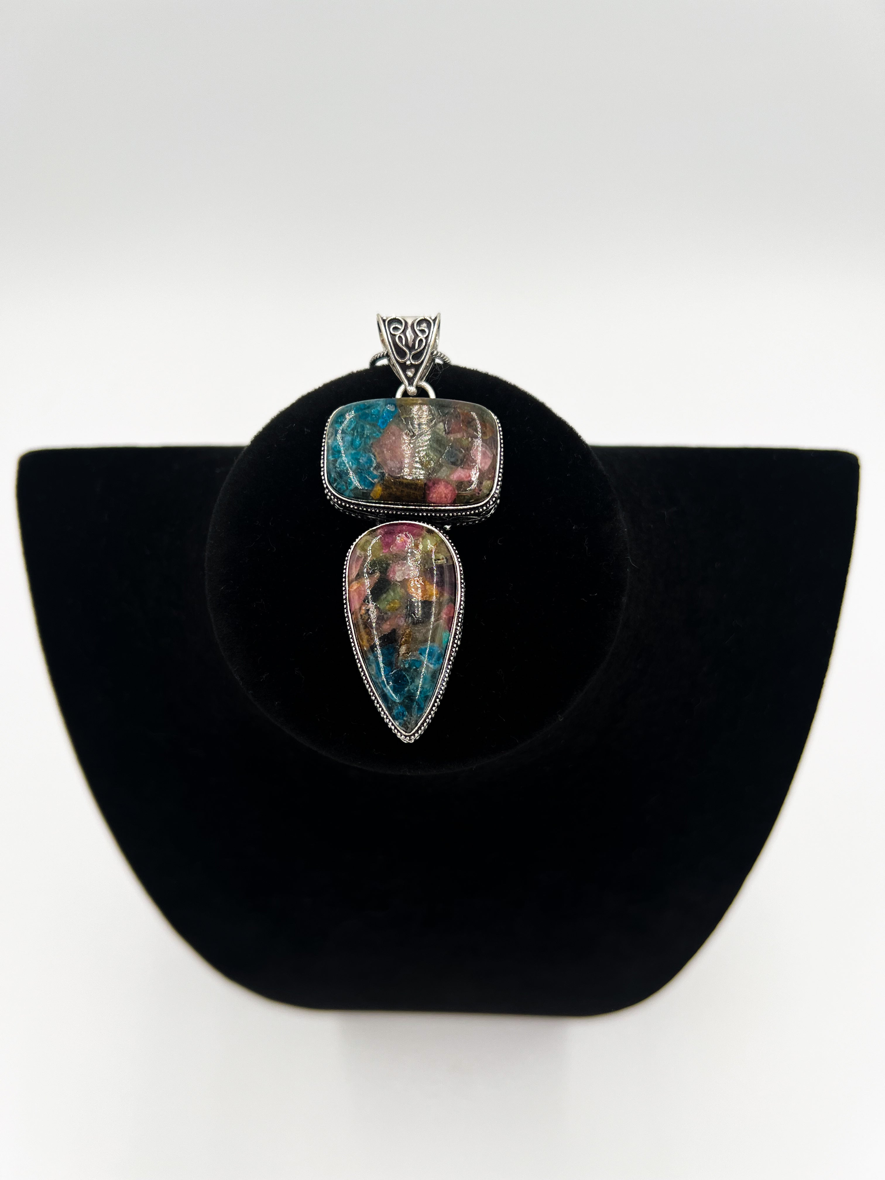 Blue Copper Oyster Necklace 20"