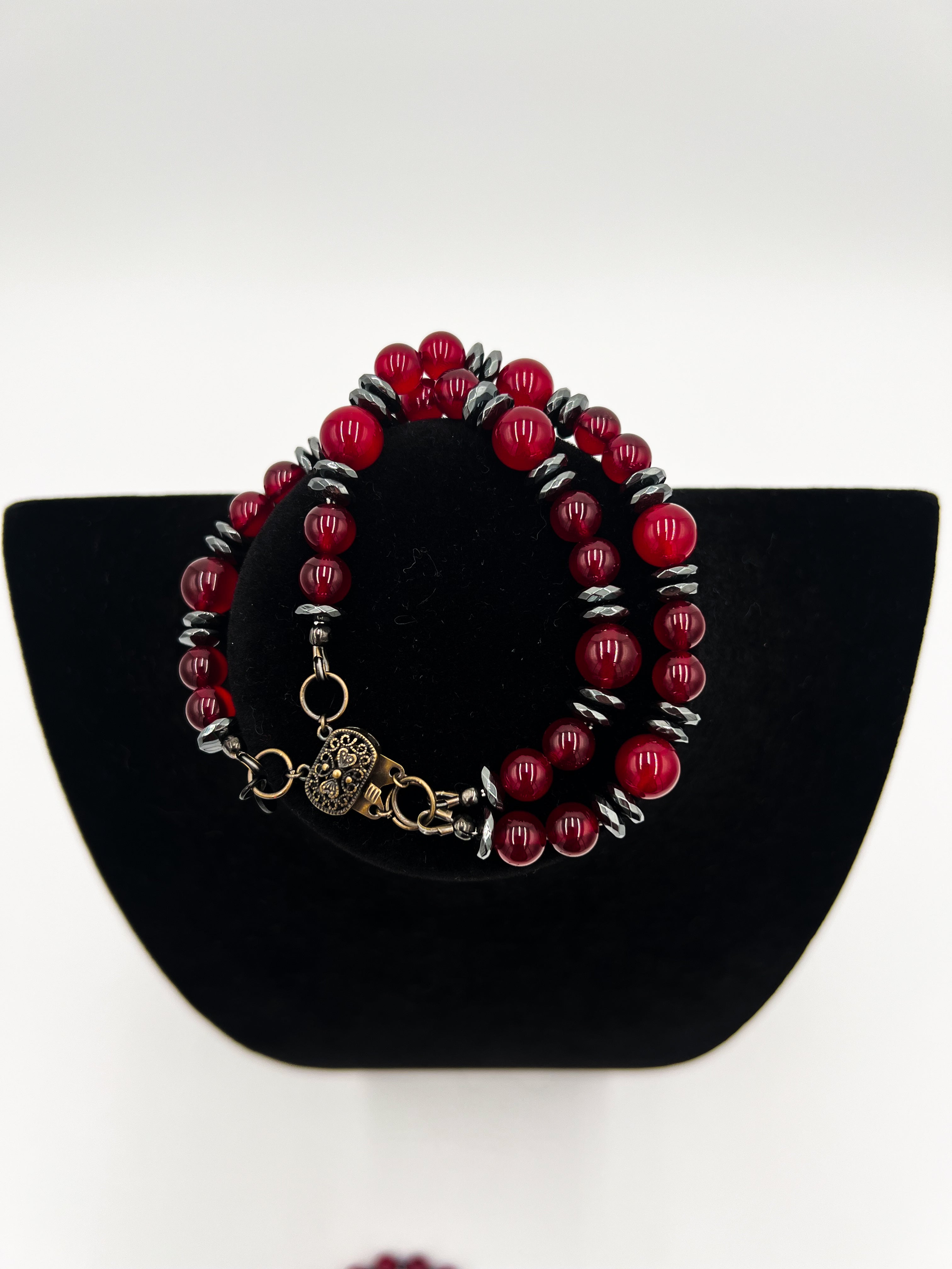 Red Jade Necklace & Bracelet Set