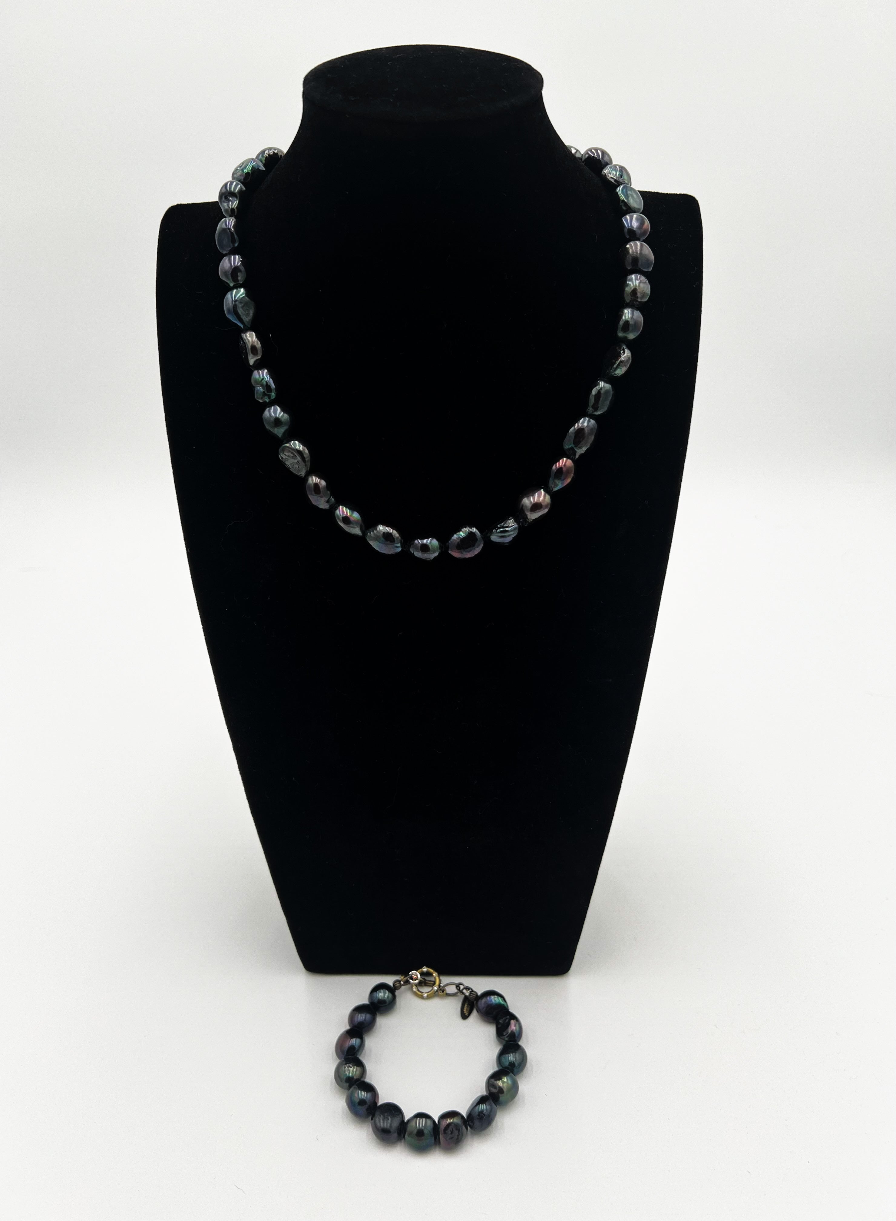 Black Pearl Necklace & Bracelet Set